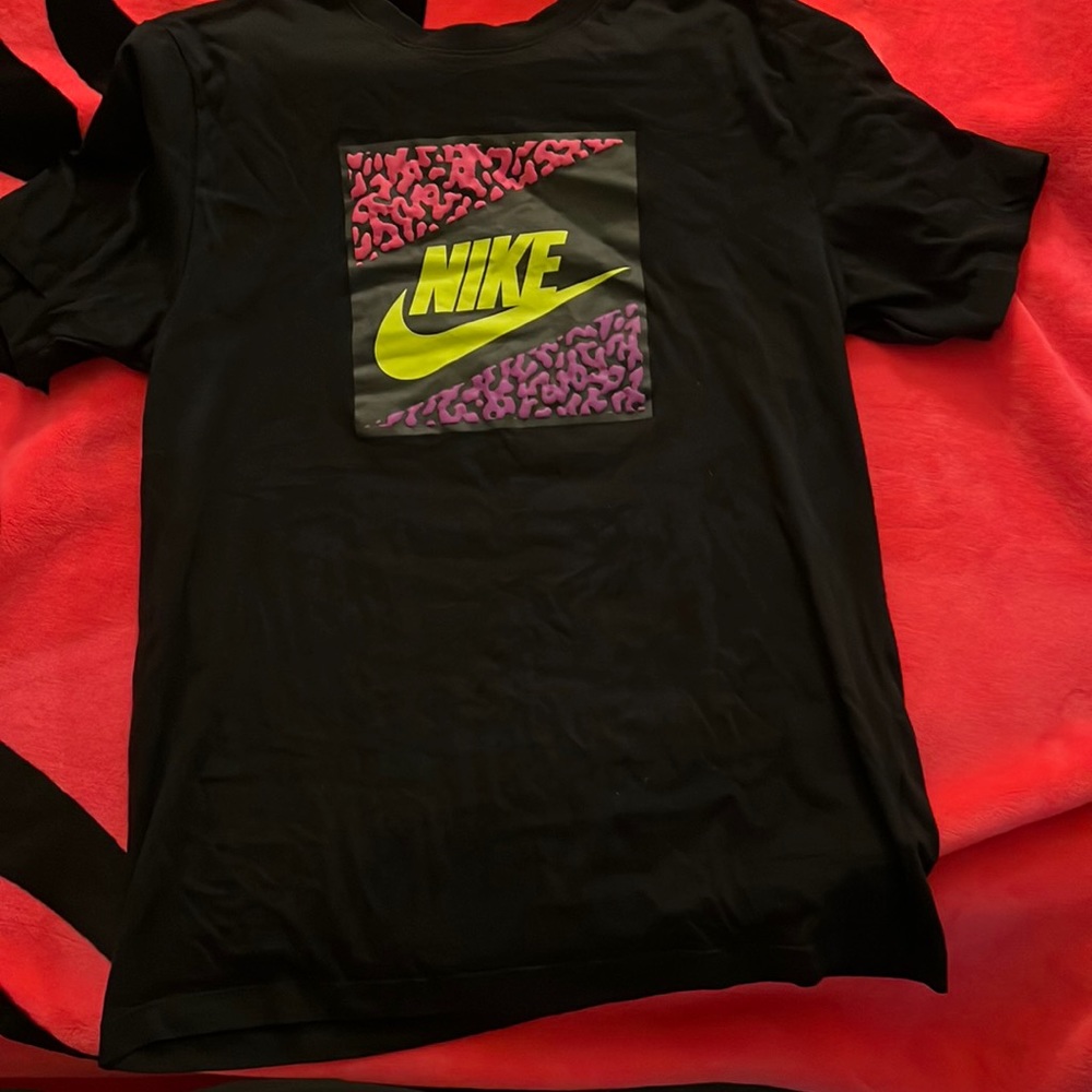 Almost new Nike t-shirt
